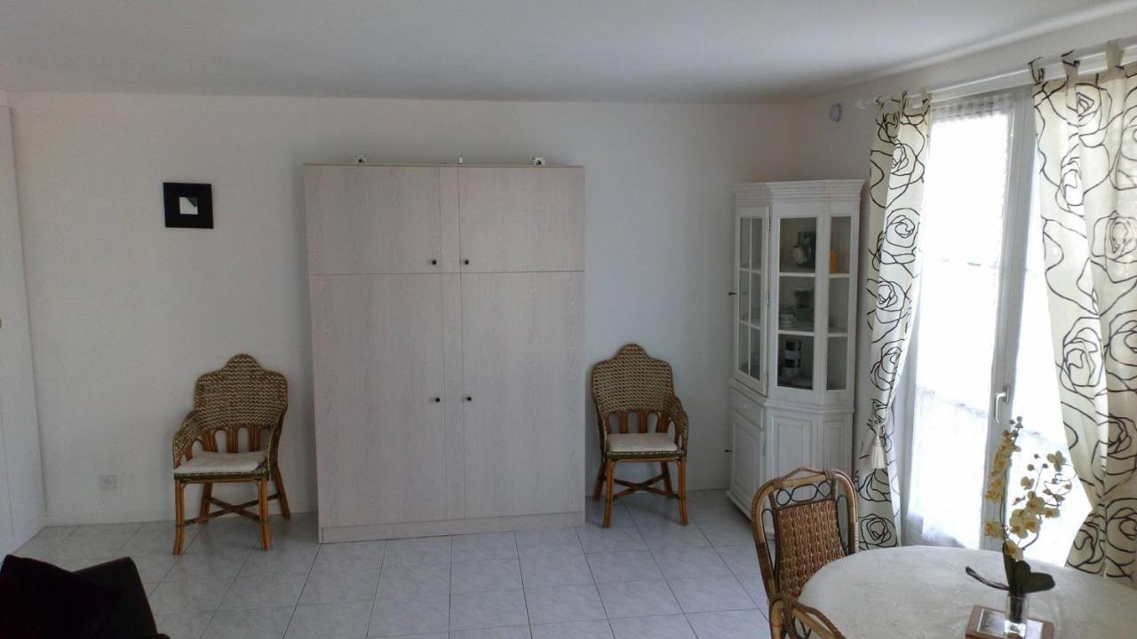 オンフルールLes Fontaines Saint Leonardアパートメント エクステリア 写真